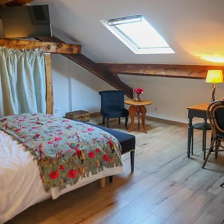 Croix Blanche - Le Logis Apartment Tournan-en-Brie Exterior photo