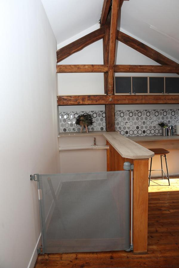 Croix Blanche - Le Logis Apartment