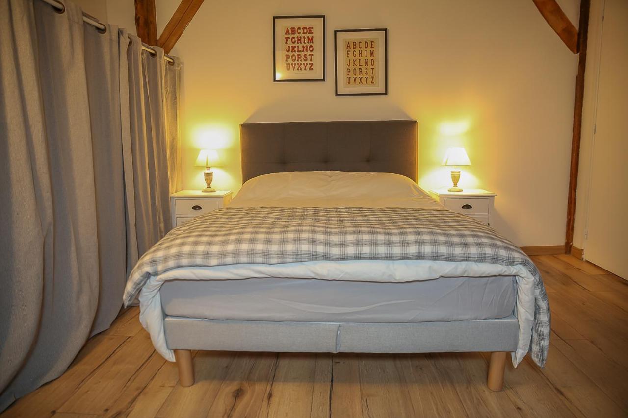Croix Blanche - Le Logis Apartment *